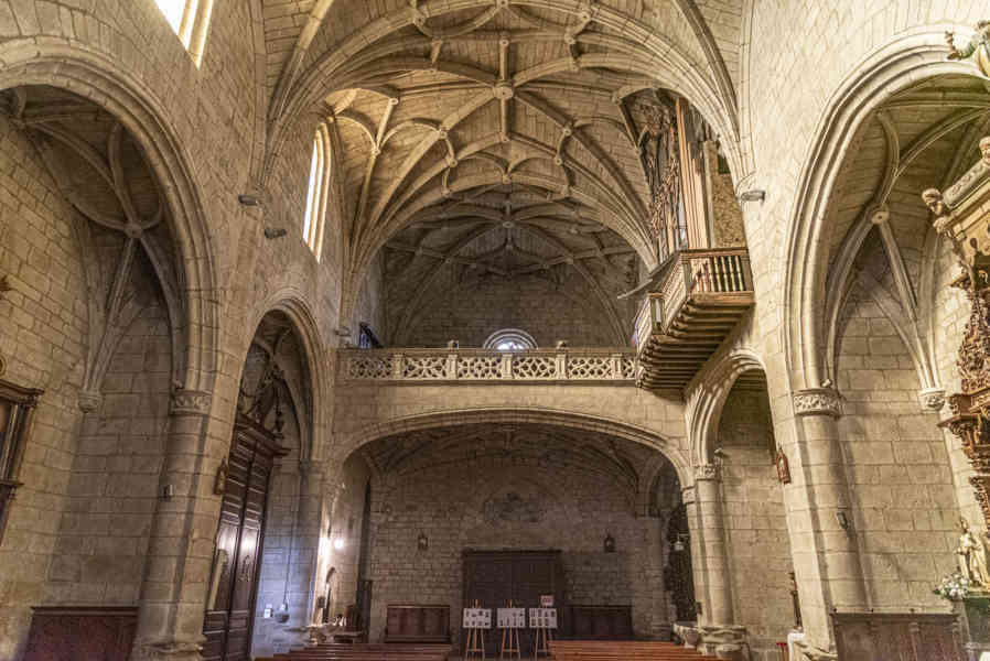Zaragoza - Sadaba 08 - iglesia de Santa María.jpg
